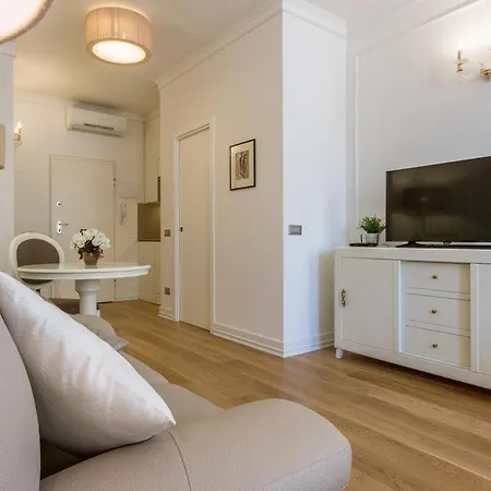 Dei Poeti & Bed & Breakfast 3*