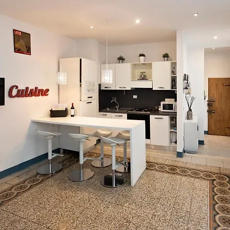 Dei Poeti & Bed & Breakfast 3*