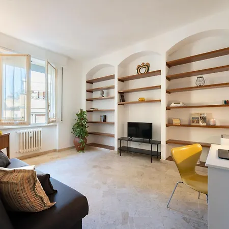 Dei Poeti & Bed & Breakfast 3*